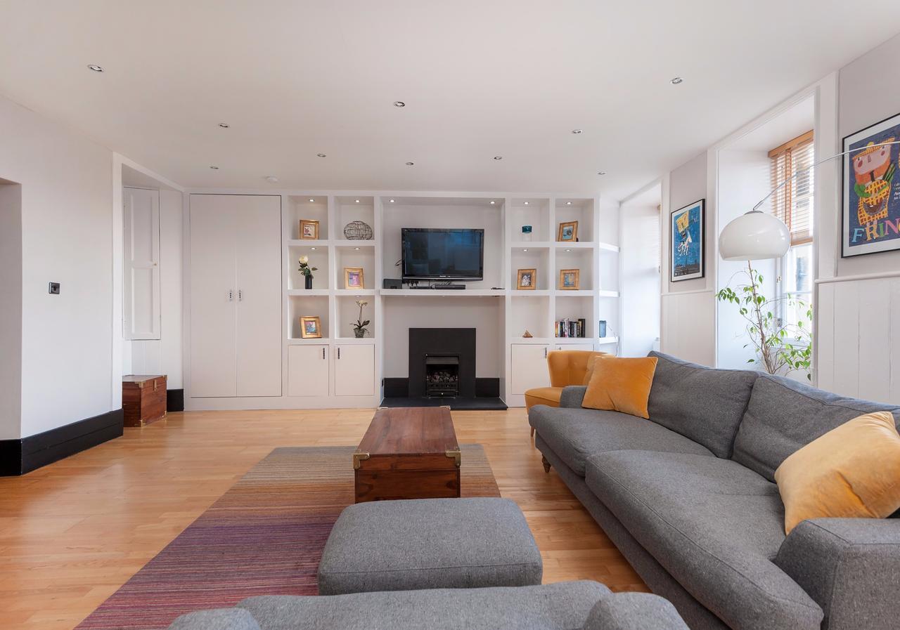 Parliament Sq Apartment Edinburgh Exterior photo